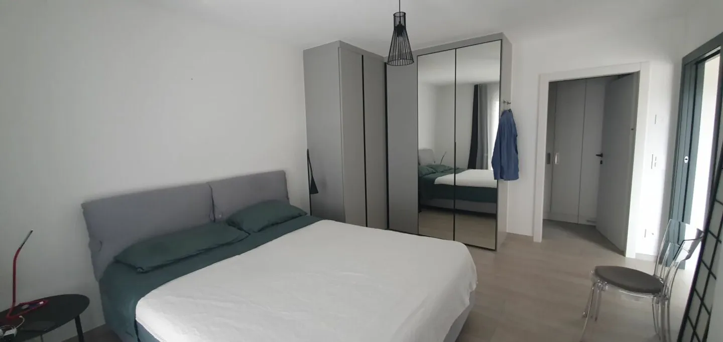 Appartement spacieux et lumineux au dernier étage avec vue panoramique - Photo 8 sur 12
