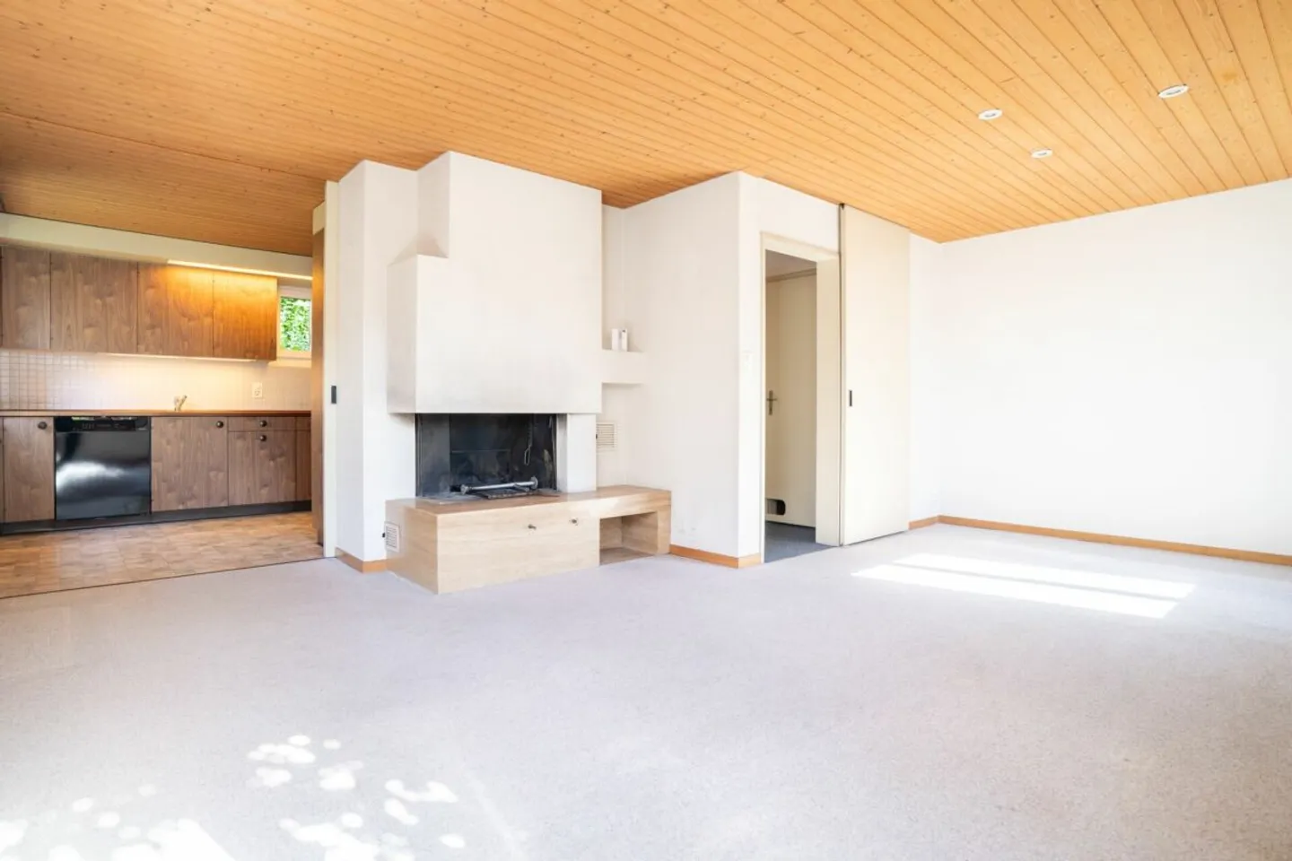 Charmantes 5.5 Zimmer Reihen-Eckhaus an toller Lage - Photo 3 of 13
