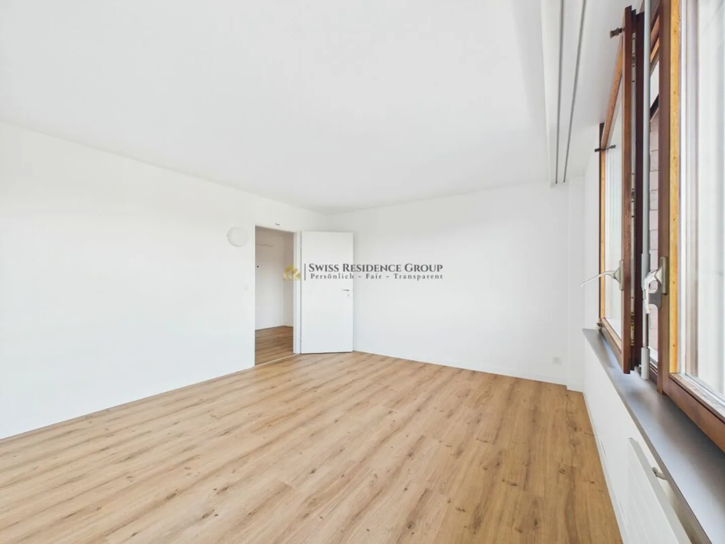 Light-flooded 4.5-room apartment with new kitchen and beautiful view - Photo 11 of 13