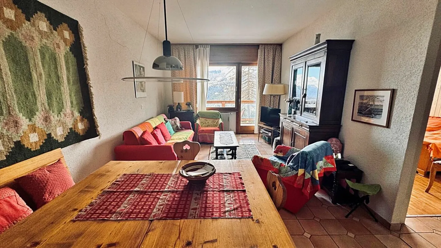 Geräumige 3,5-Zimmer-Wohnung mit großen Balkonen - Foto 3 von 13