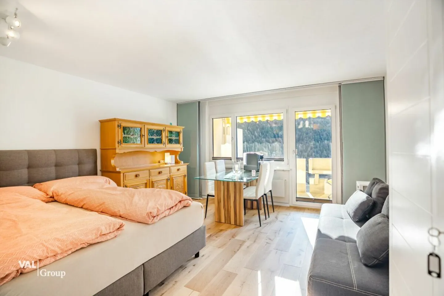 Vivere, Affittare, Beneficiare - Due Studi con Opzioni Versatili - Foto 1 di 13