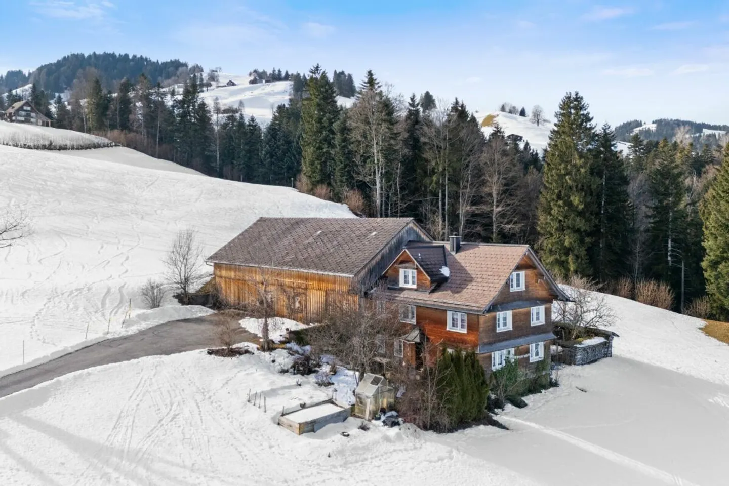 Un rifugio splendidamente incastonato nel Toggenburg - Foto 1 di 9
