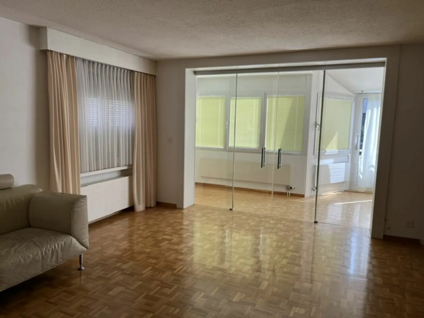 Casa unifamiliare ben tenuta con ampio spazio esterno - Foto 11 di 13