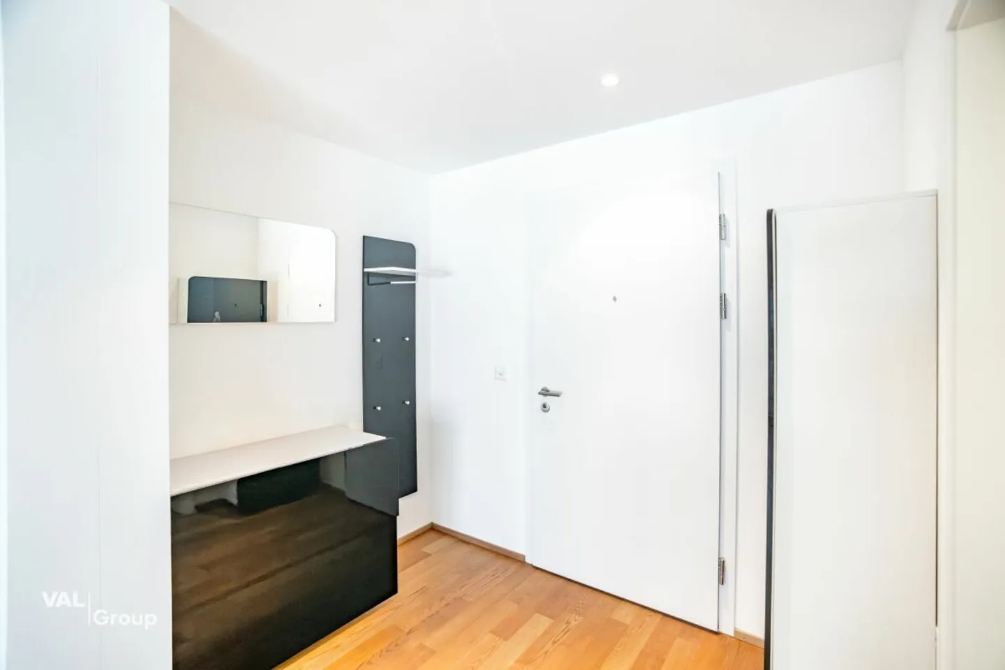Exklusive 4.5-Zimmer-Duplex-Wohnung im «Zentrum La Suisse» - Brig-Glis - Foto 3 von 12
