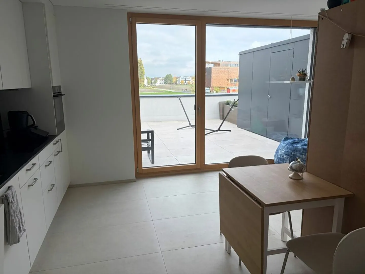 1-room studio with spacious terrace - Photo 3 of 6