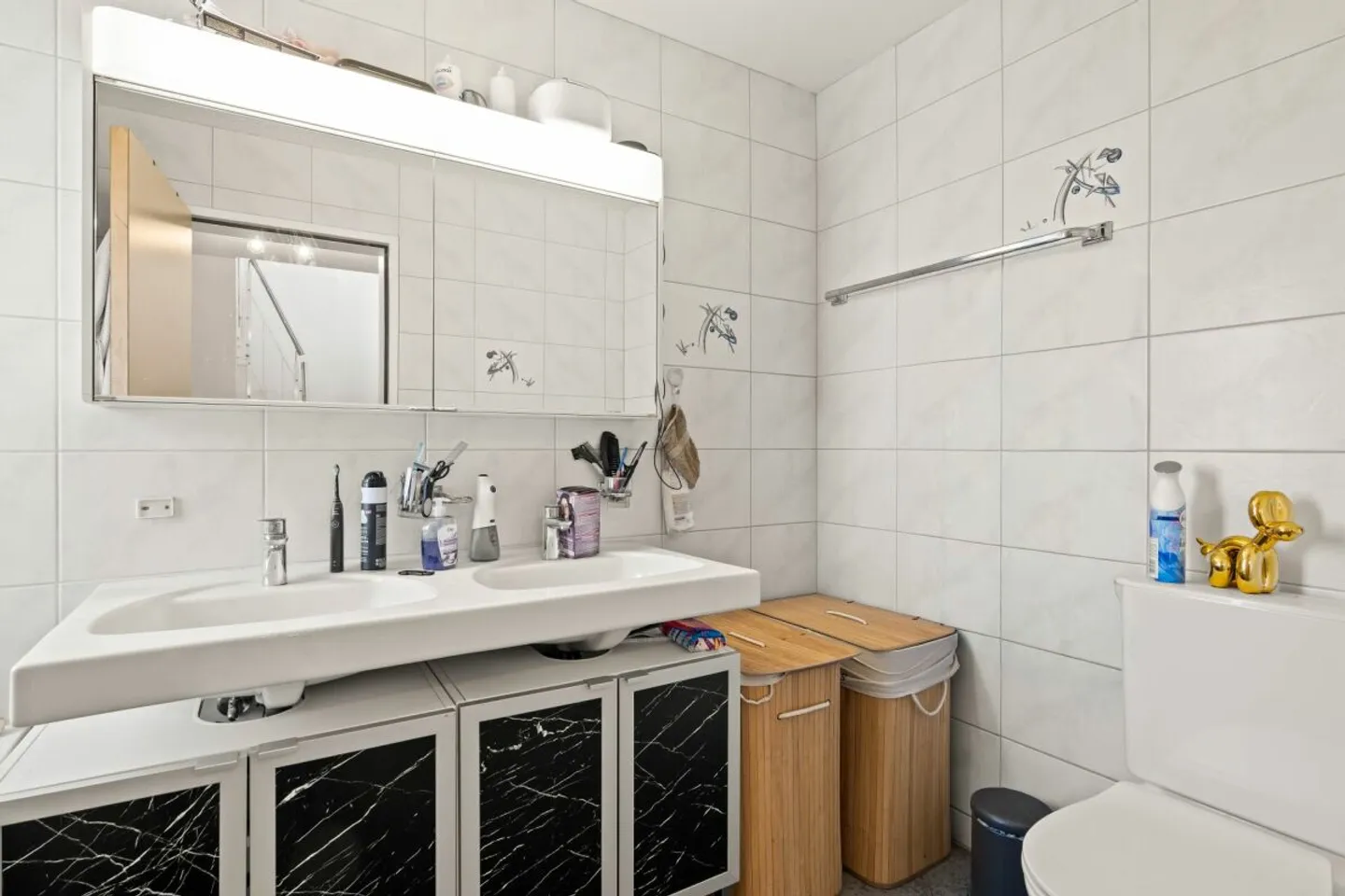 Semi-Detached House in an Ideal Location with Afternoon/Evening Sun - Photo 5 of 13