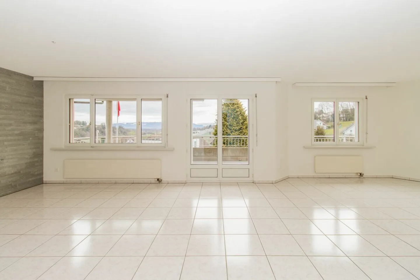 Modernes Einfamilienhaus mit Aussicht - Foto 7 von 13