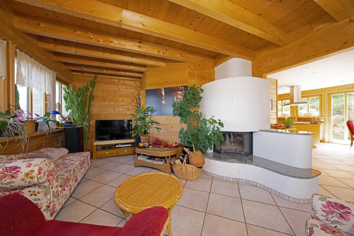 Maison en bois massif avec vue magnifique dans un endroit calme - Photo 8 sur 13