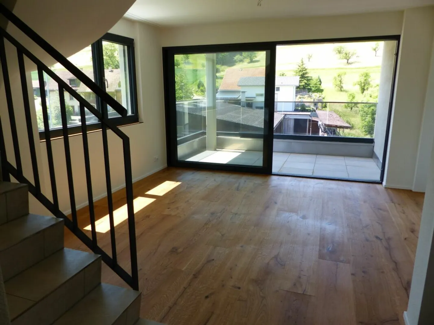 ATTRACTIVE 4.5 ROOM ATTIC FOR RENT / NEW BUILDING - Photo 9 of 13