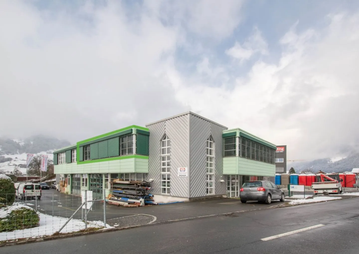 Helle, moderne Gewerberäume in Berschis - Foto 4 di 6