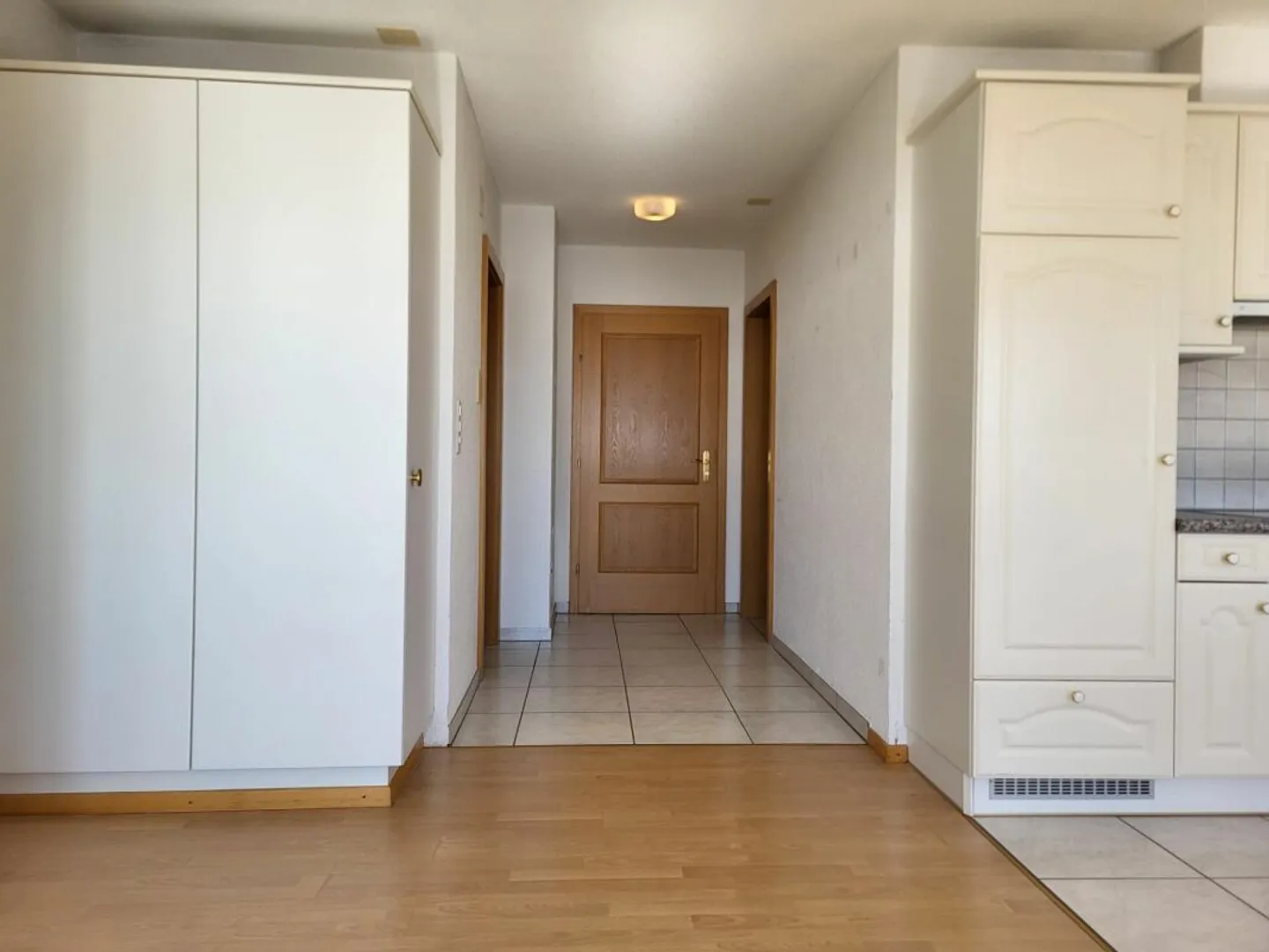 Ski-in/Ski-out: Modern apartment with stunning mountain views - Photo 9 of 13