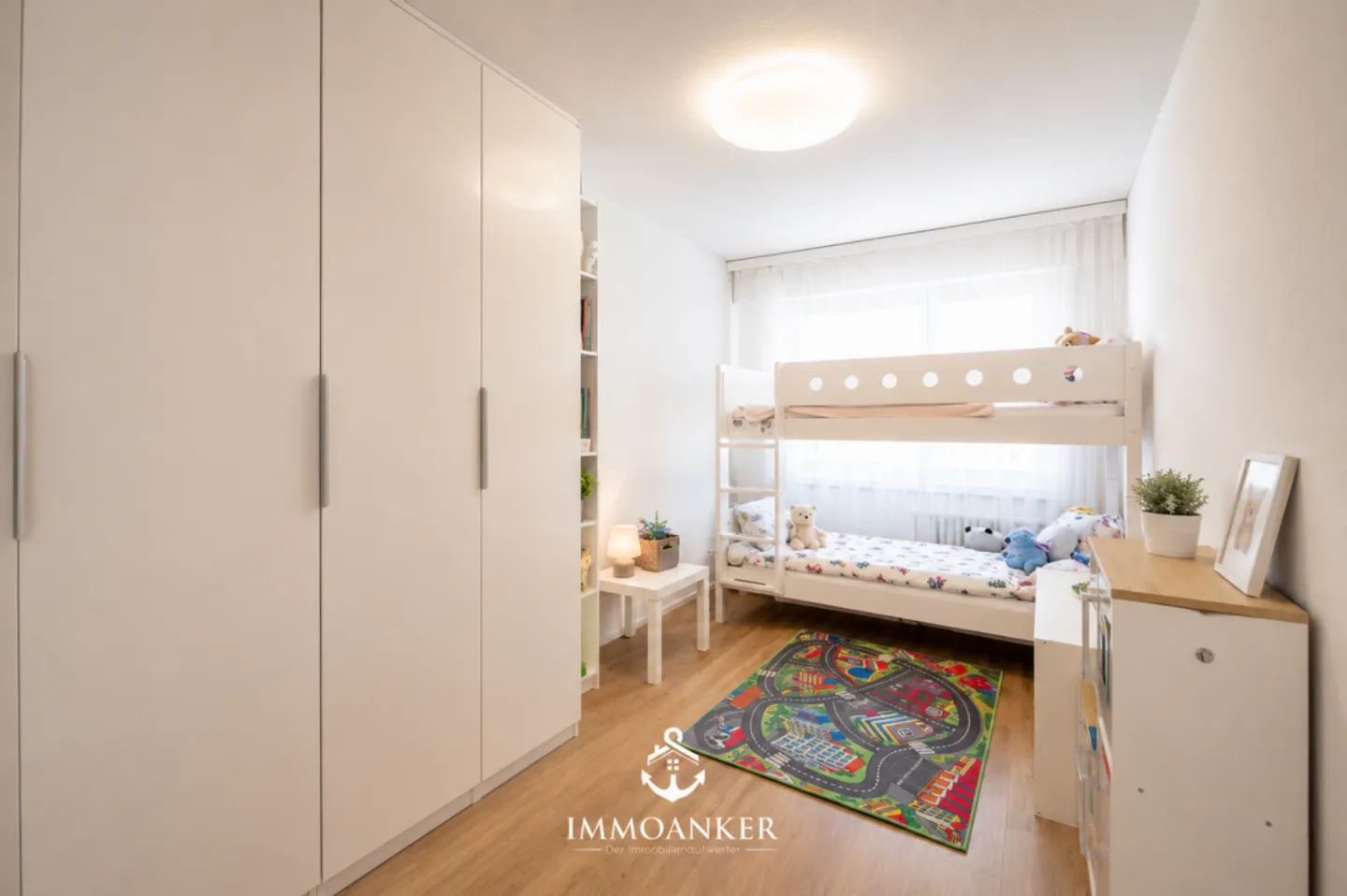 Four Rooms. One Lake. Countless Moments of Happiness - 4.0 Room Apartment in Greifensee - Photo 8 of 13