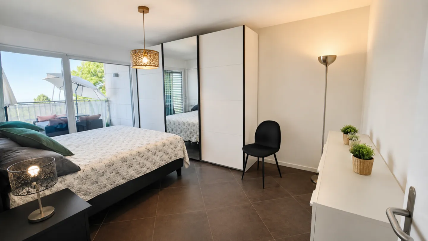 Exceptional 2.5-room apartment with panoramic lake view - Montreux - Photo 10 of 13