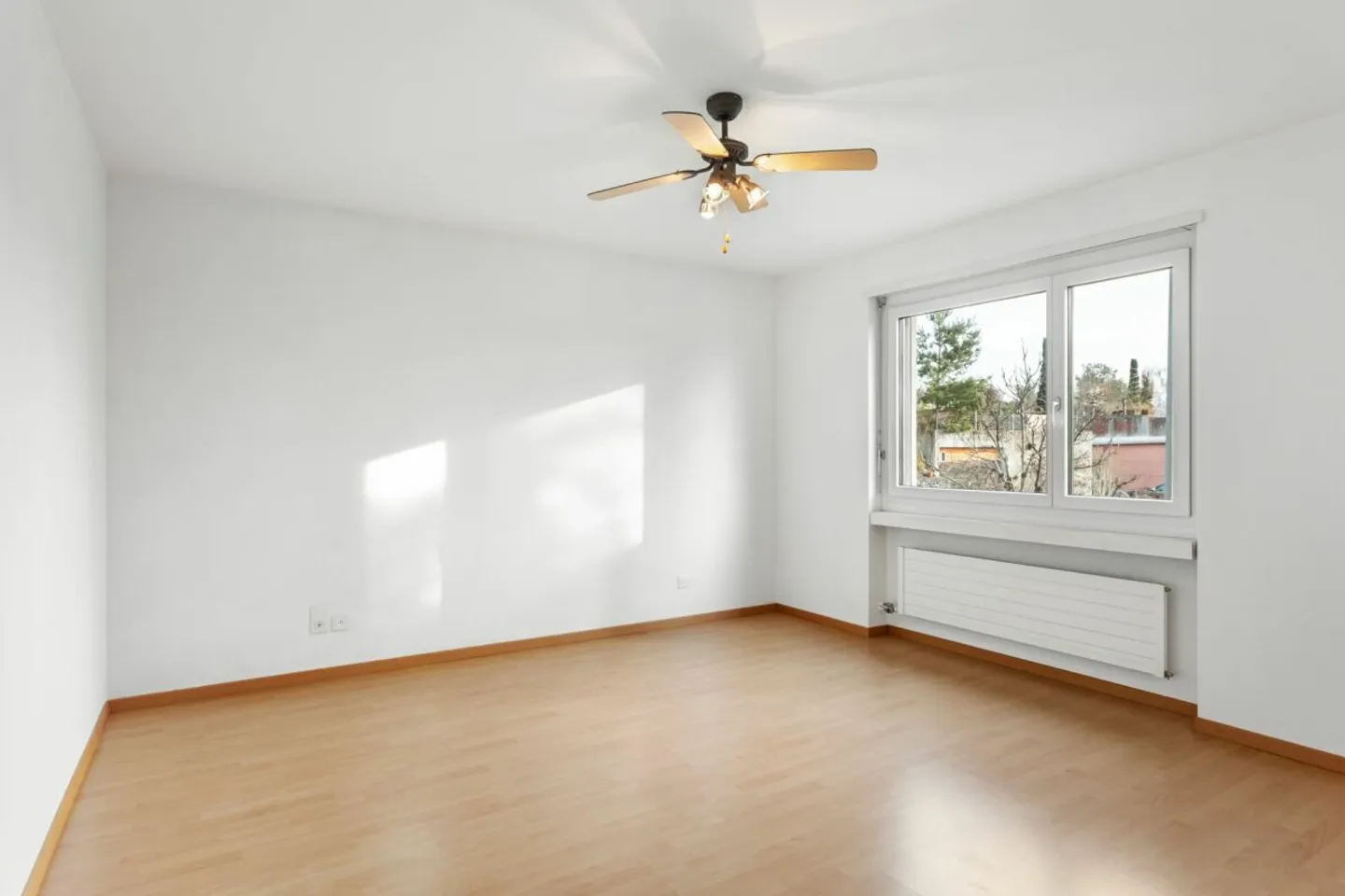 Vue panoramique sensationnelle sur Winterthur - Photo 9 sur 13