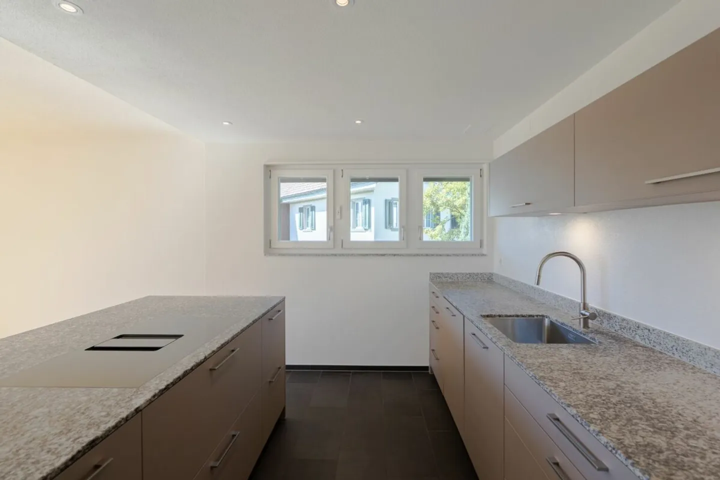 Geräumige Maisonette-Wohnung - Foto 3 von 13