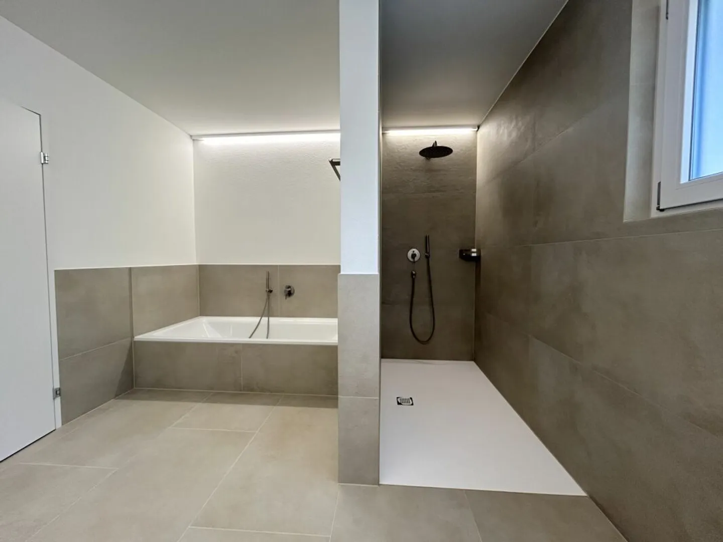 Appartement exclusif de 5.5 pièces - Photo 4 sur 12