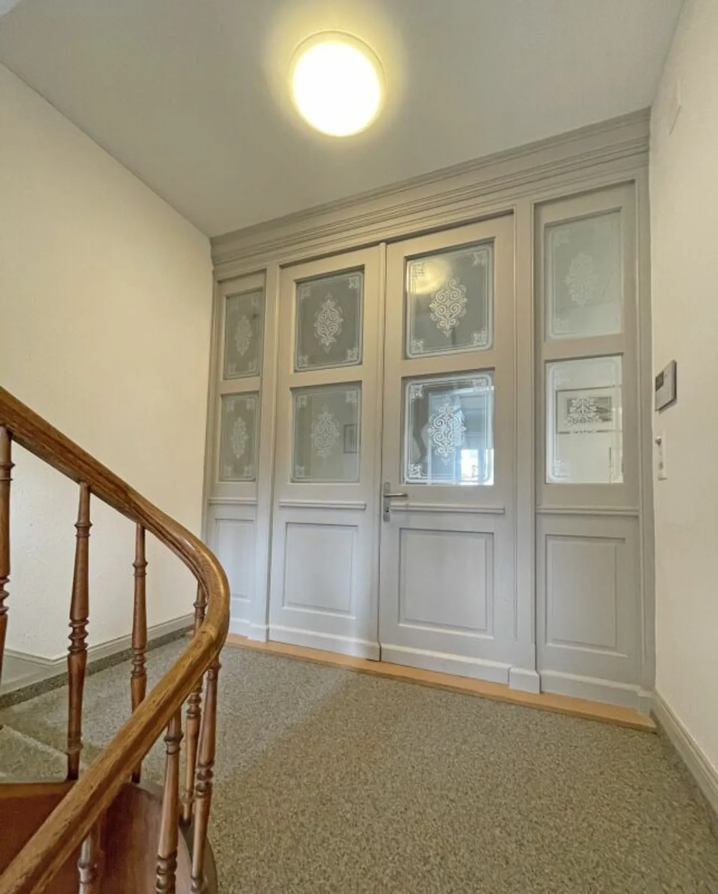 Espace de bureau spacieux à louer - Photo 2 sur 13