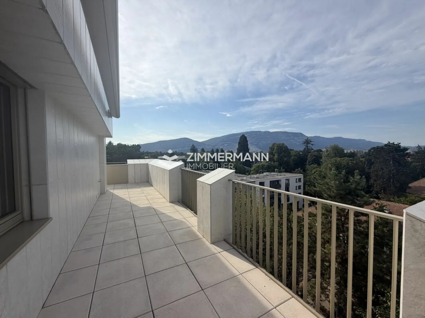 Superb Grange-Canal Penthouse in Real Estate Company (SI) - Photo 1 of 3