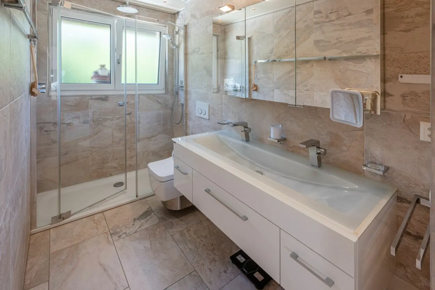 Charmantes Einfamilienhaus mit Garten - Foto 10 von 13