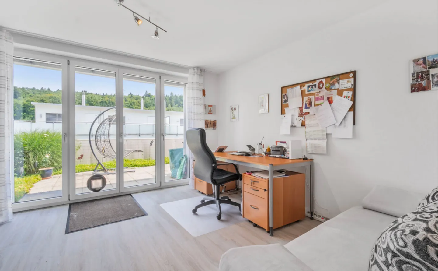 ARRIVE-TO FEEL GOOD-LIVE - Photo 7 of 13