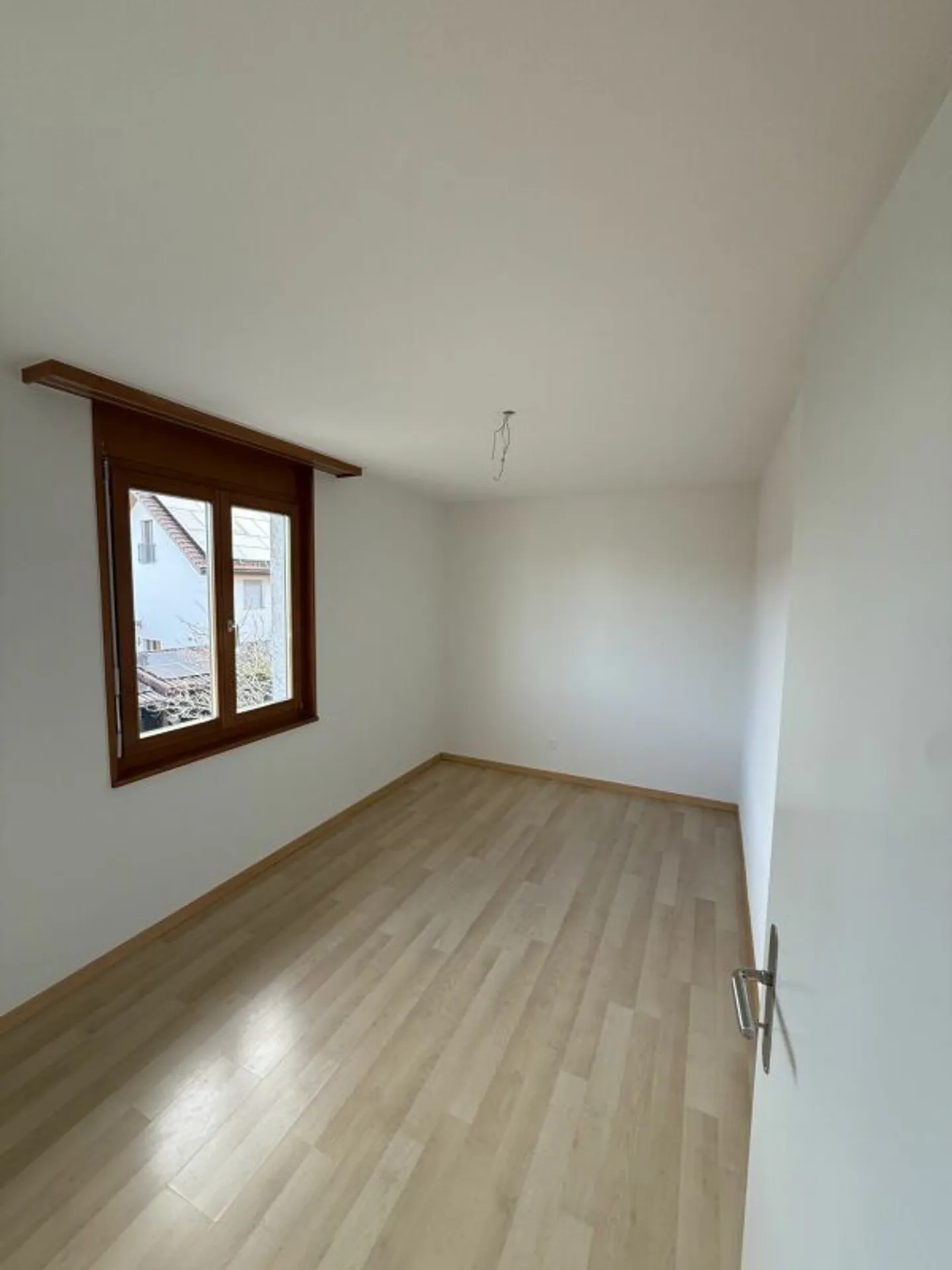 Appartement lumineux et ensoleillé de 4,5 pièces à louer - Photo 9 sur 13