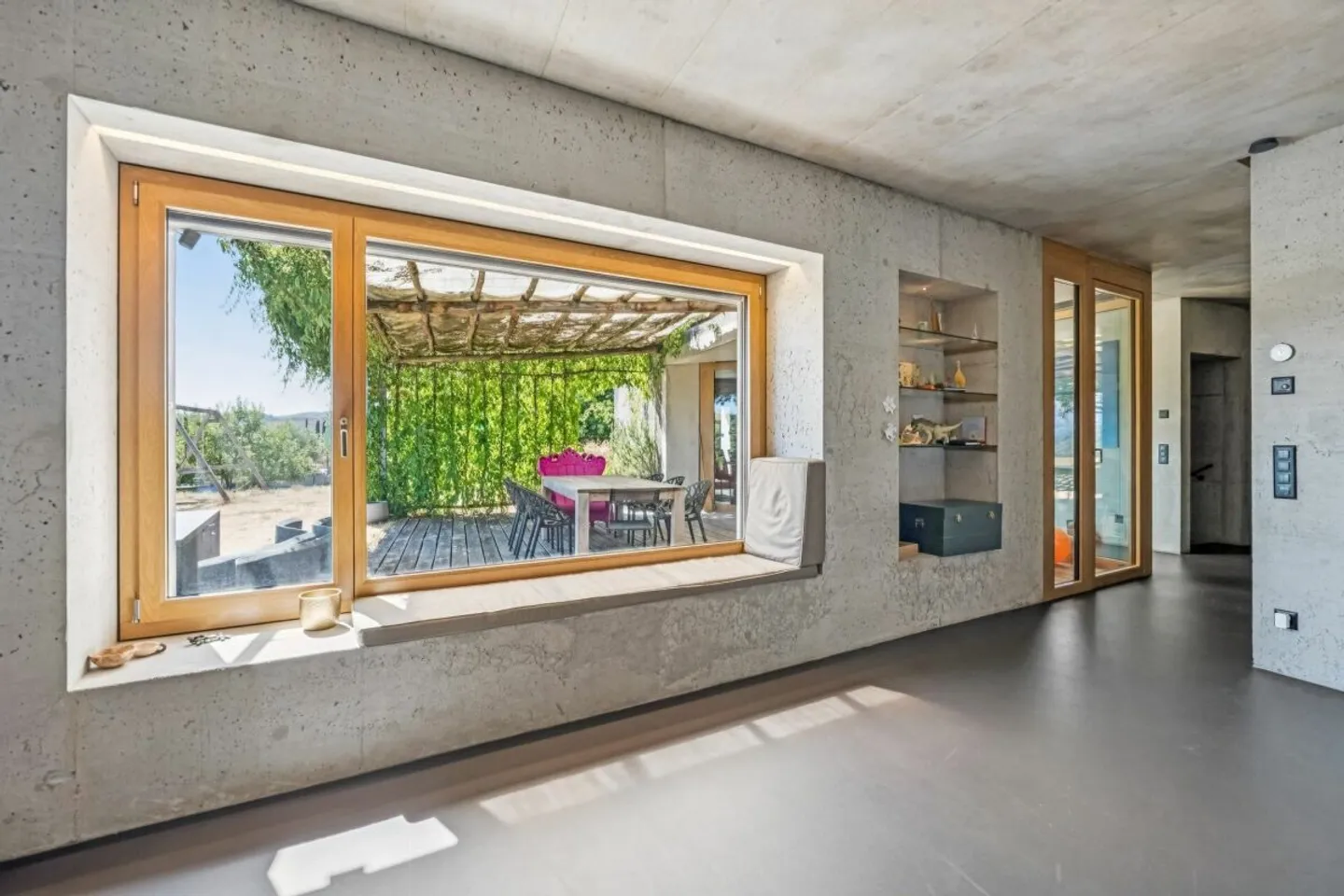 Unikates Architekturhaus mit unverbaubarer Weitsicht - Photo 9 of 13