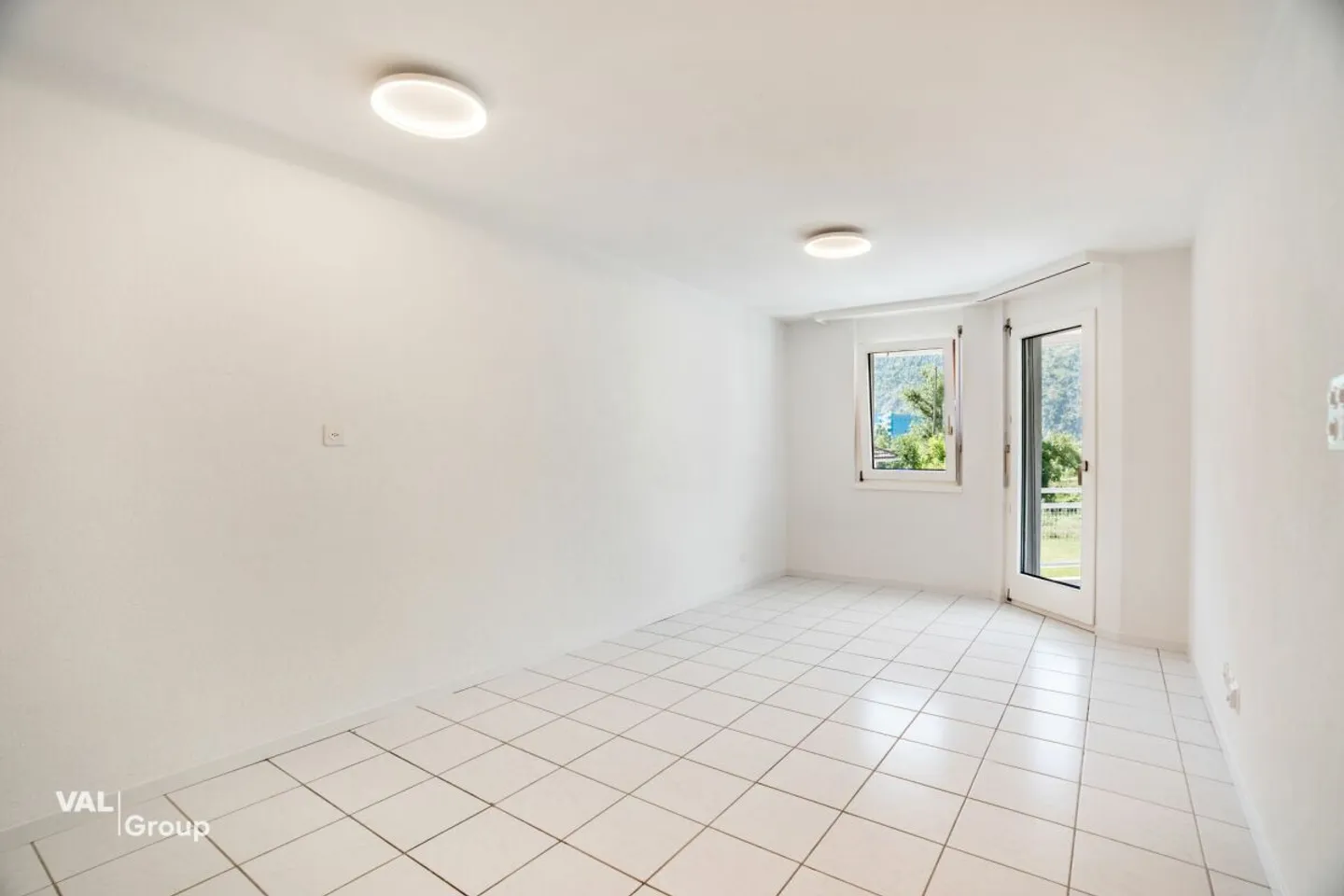 2.5-room apartment in Raron, good quiet location - Photo 2 of 10