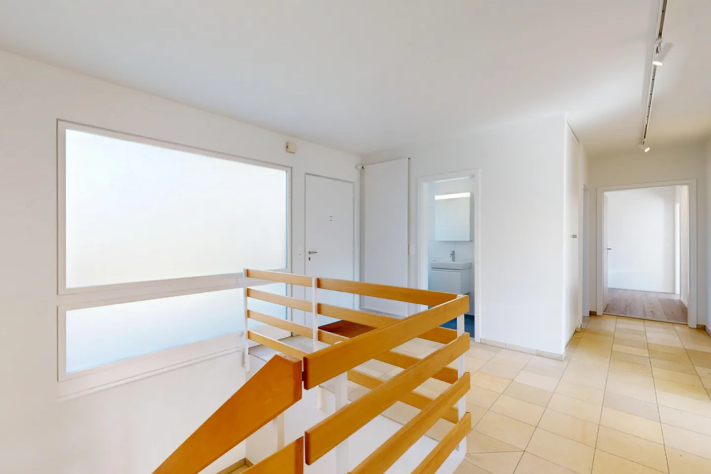 Einzigartiges 8.5-Zimmer-EFH mit grossem Garten - Photo 9 sur 12