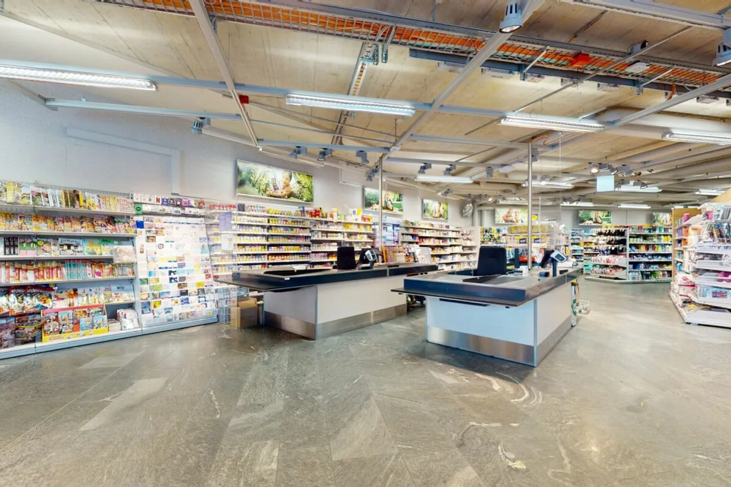 Attraktive Gewerbeinvestition mit langfristigem Ankermieter im Zentrum von Schmitten - Photo 5 sur 10