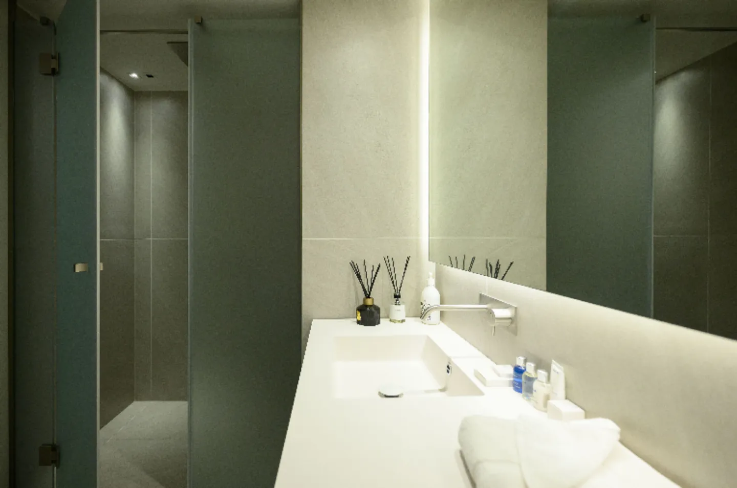 APARTMENT FOR THE HIGHEST DEMANDS - Photo 13 of 13