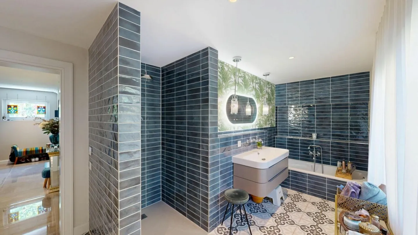 Classic Contemporary Living - Stylish 9.5-Room Single-Family Home with Private Garden, Swimspa & Smart Home in Veltheim - Photo 11 of 13