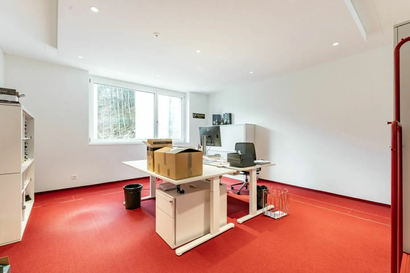 Il tuo nuovo ufficio e spazio commerciale spazioso a Matten vicino a Interlaken - Foto 4 di 13