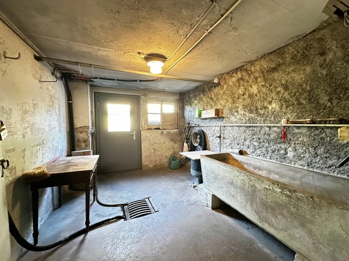 Casa unifamiliare di 5 stanze, da ristrutturare, con potenziale e riserva di terreno - Foto 11 di 13