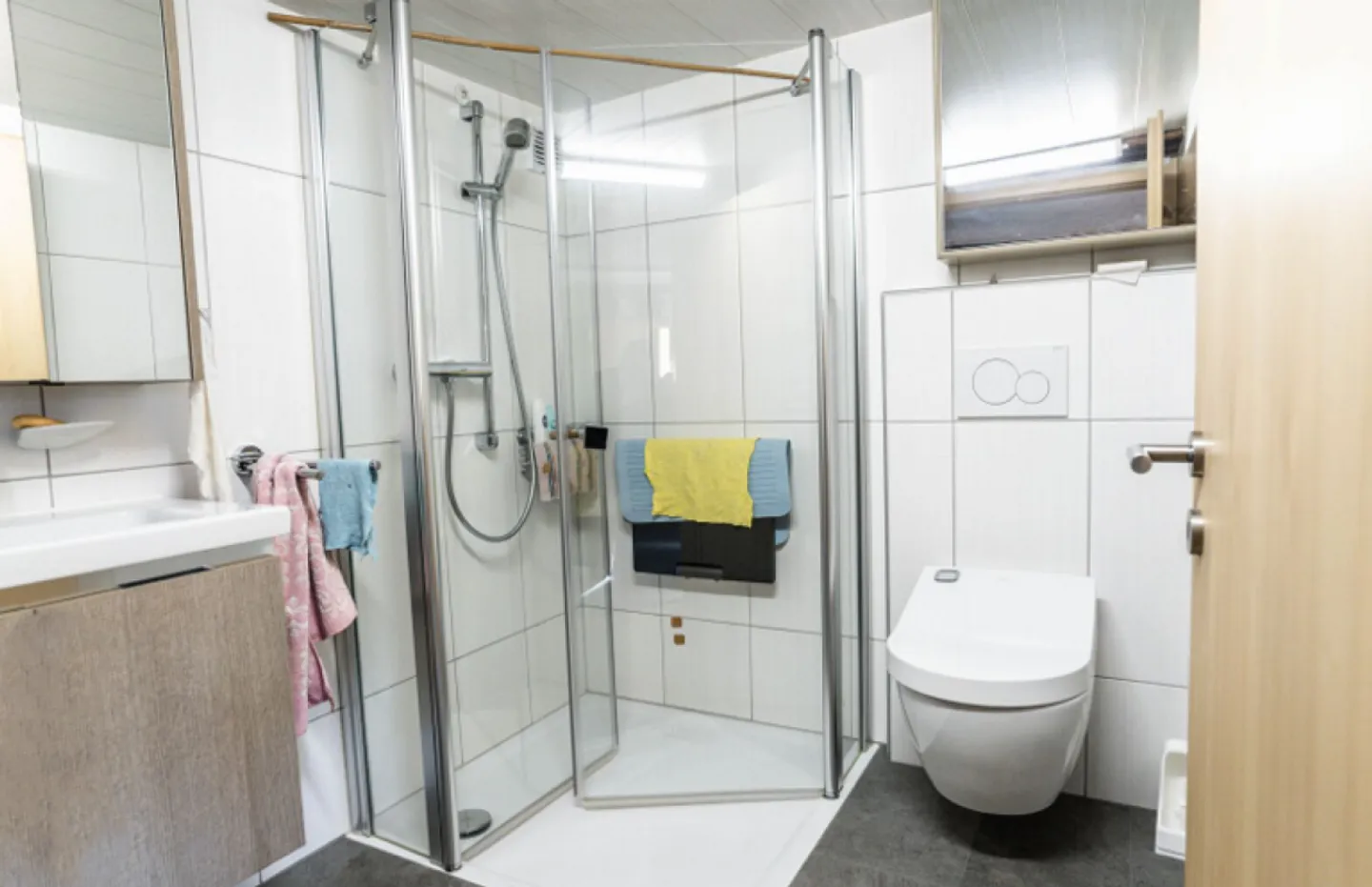 Charming 2.5-room apartment with versatile usage options in Guttet-Feschel VS - Photo 9 of 13