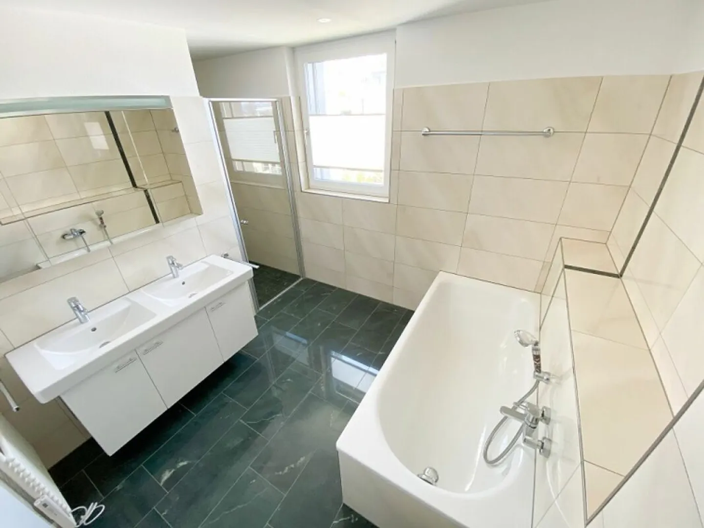 Living with a dream view and huge terrace - Photo 6 of 9
