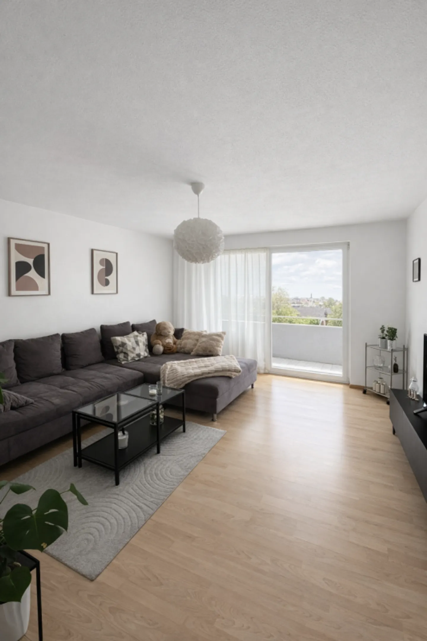 Appartement 3.5 pièces abordable et confortable dans un endroit calme - Photo 3 sur 9