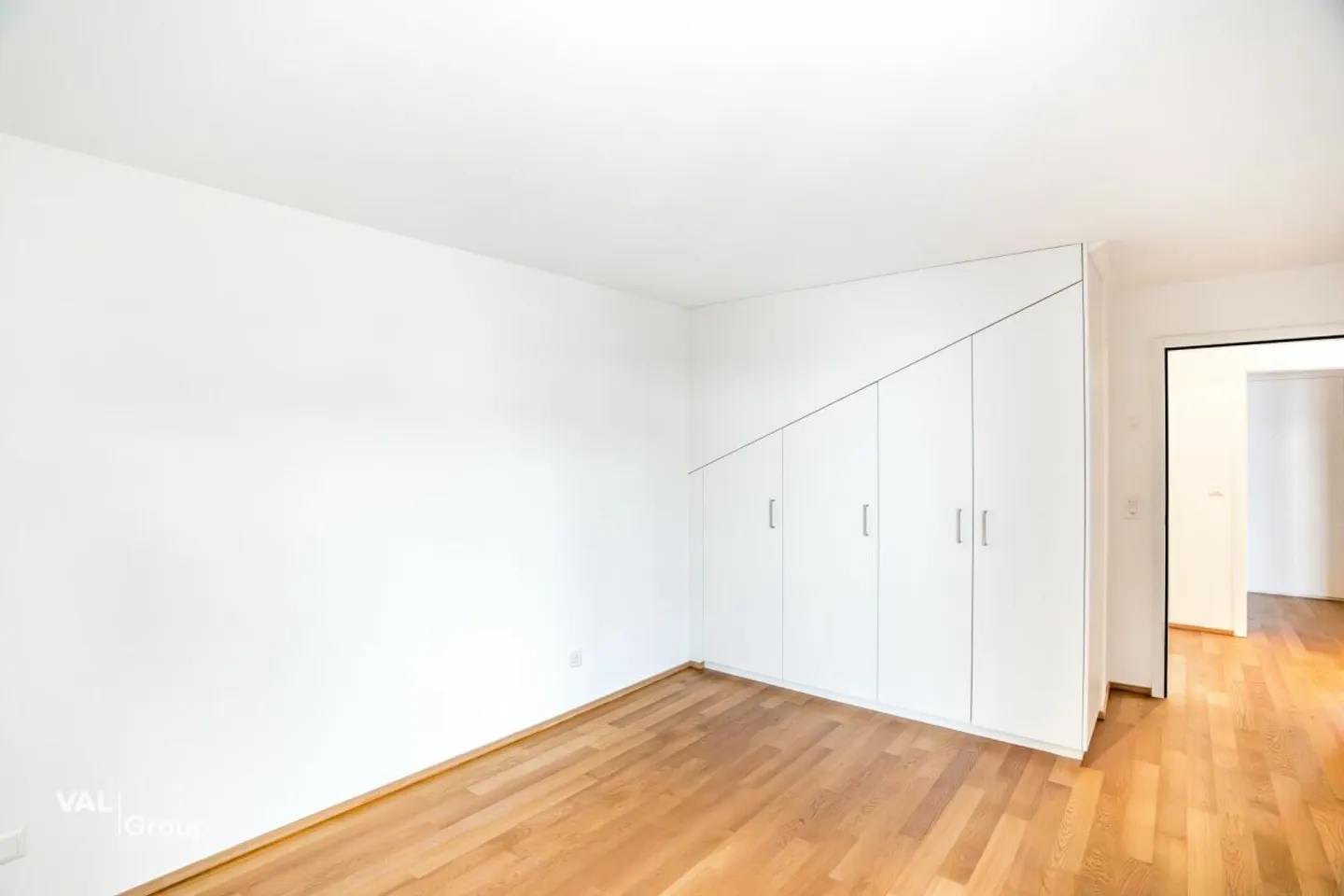 Exklusive 4.5-Zimmer-Duplex-Wohnung im «Zentrum La Suisse» - Brig-Glis - Foto 4 von 12
