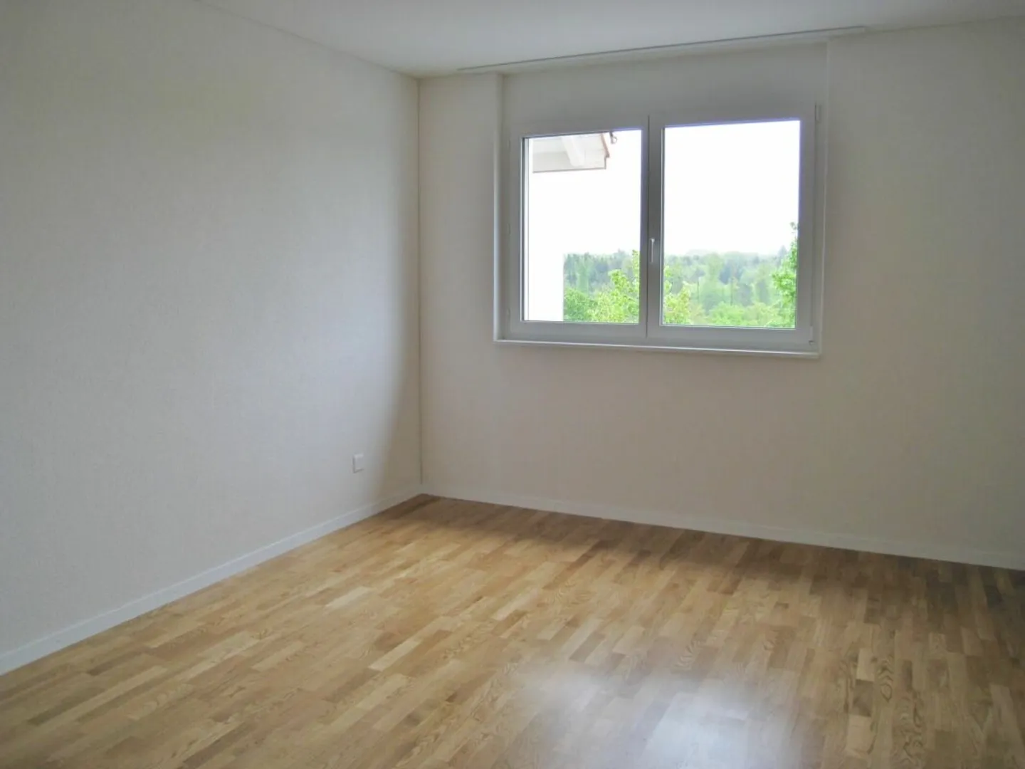 Attractive 4.5-room apartment on the 1st floor in a quiet location - Photo 12 of 13