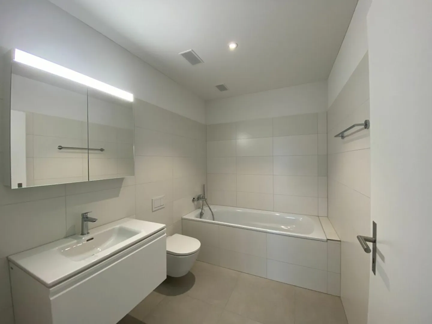 Ihr neues Zuhause im Blumenpark - modern und grosszügig - Photo 5 sur 7