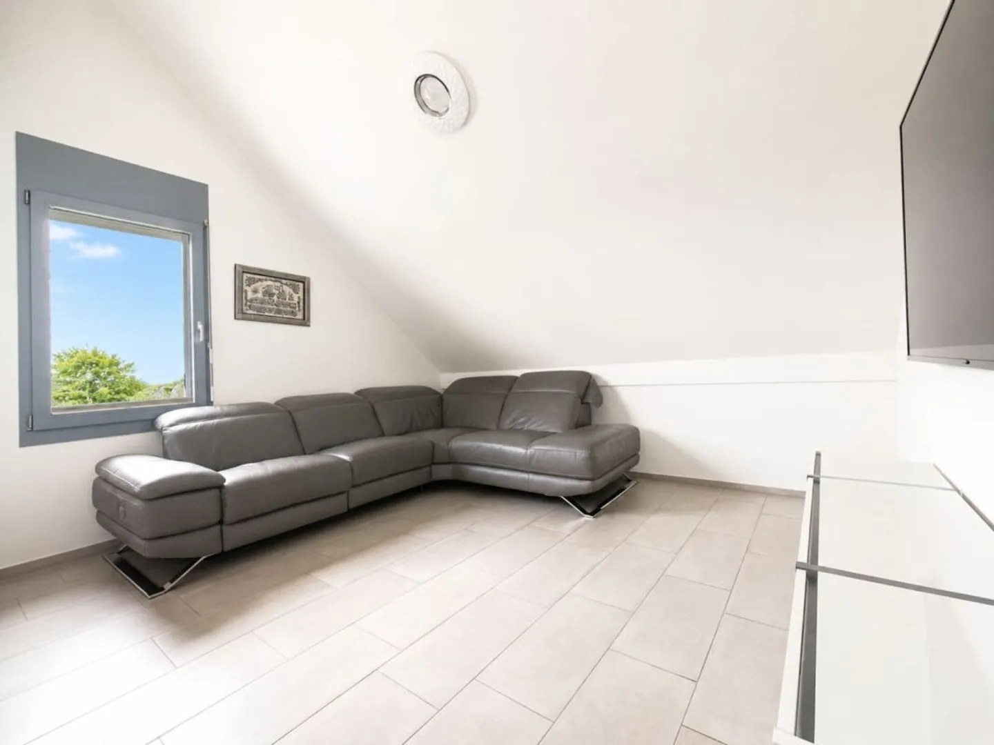 Appartamento moderno 4.5 stanze - Foto 4 di 10