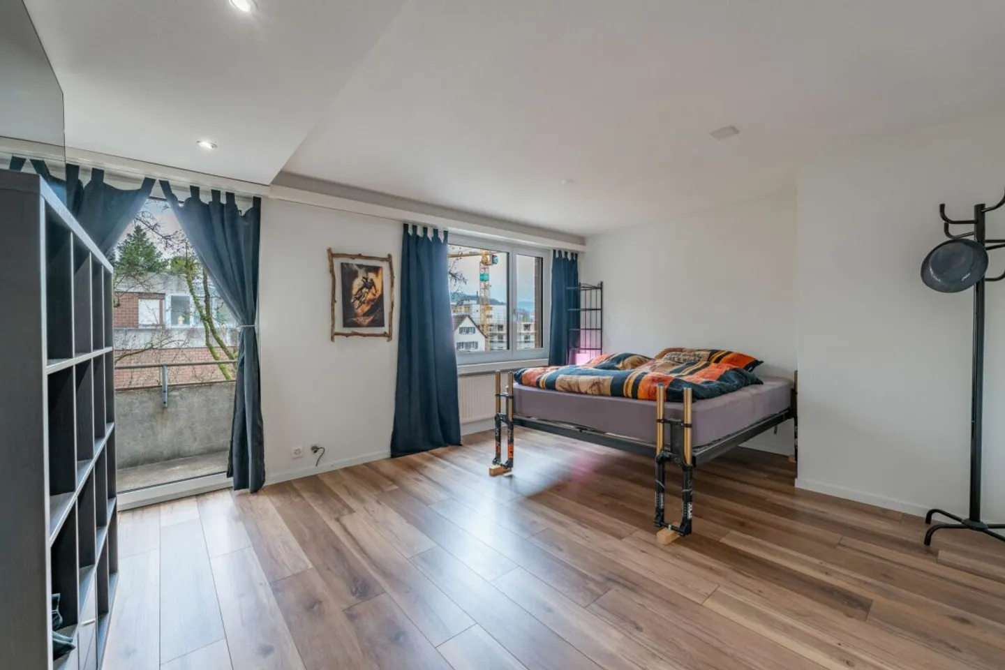 154 m² on one level | 28 m² terrace with hot tub | renovated in 2021 | Liestal - Photo 3 of 4