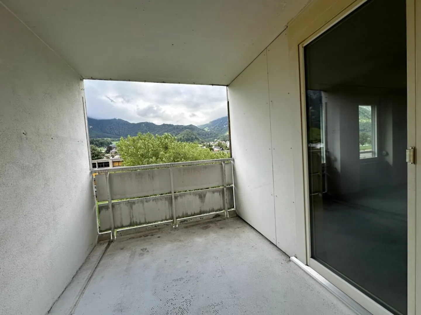 Geräumige Wohnung mit Loggia - Foto 10 von 11