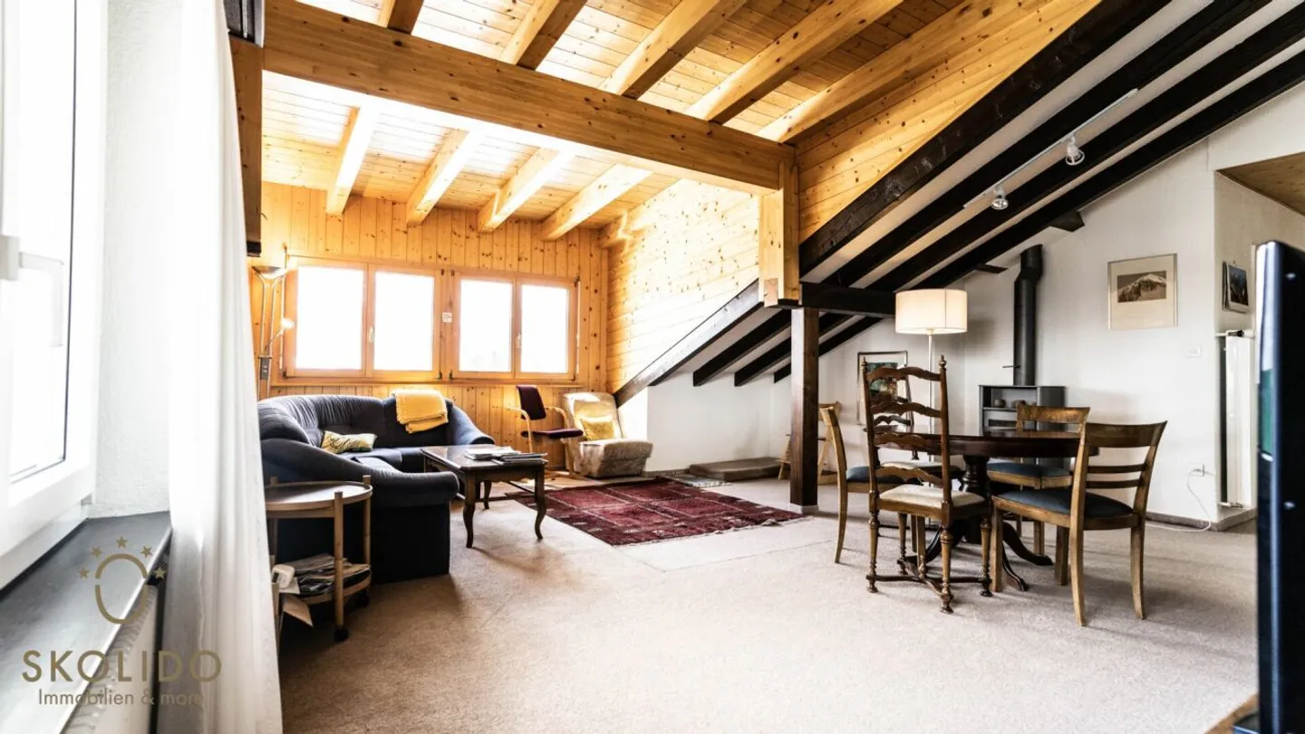 Spacious 3.5-room penthouse with panoramic view - Photo 5 of 13