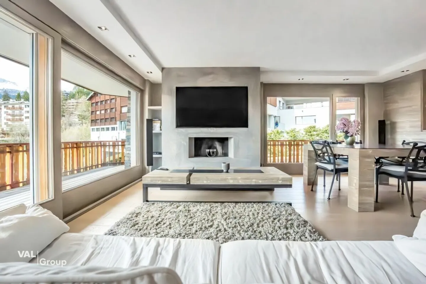 Appartement de luxe avec terrasse - Photo 1 sur 13