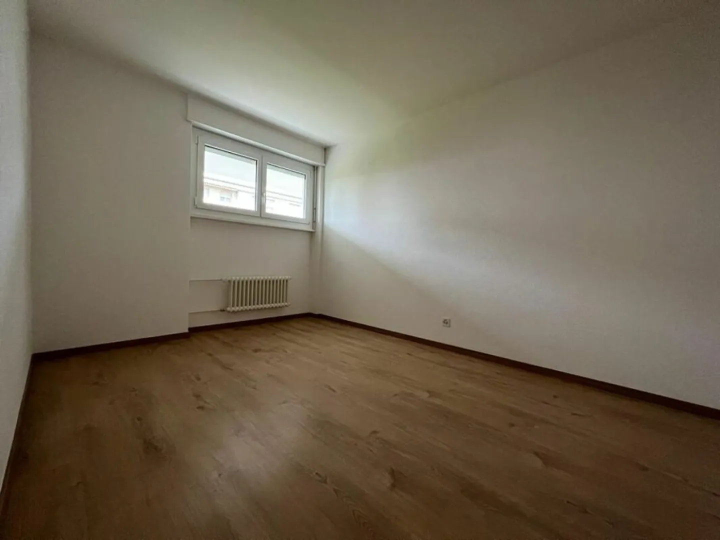 Modern 2-room apartment in a quiet location - available for immediate rent - Photo 6 of 10