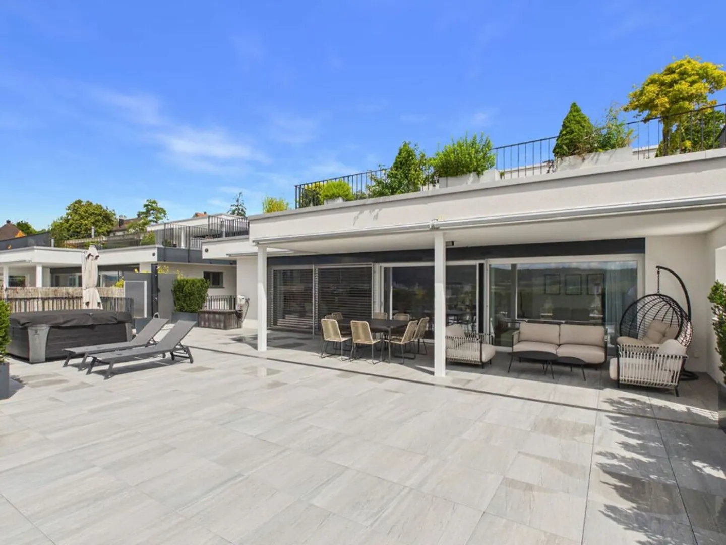 APPARTEMENT TERRASSE EXCLUSIF SUR LE PANORAMAWEG - Photo 8 sur 11