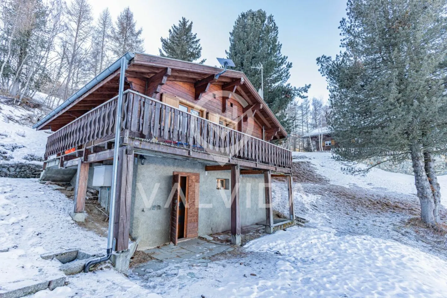 Chalet affascinante 'zer Tola' in posizione soleggiata di Bürchen - Foto 2 di 13