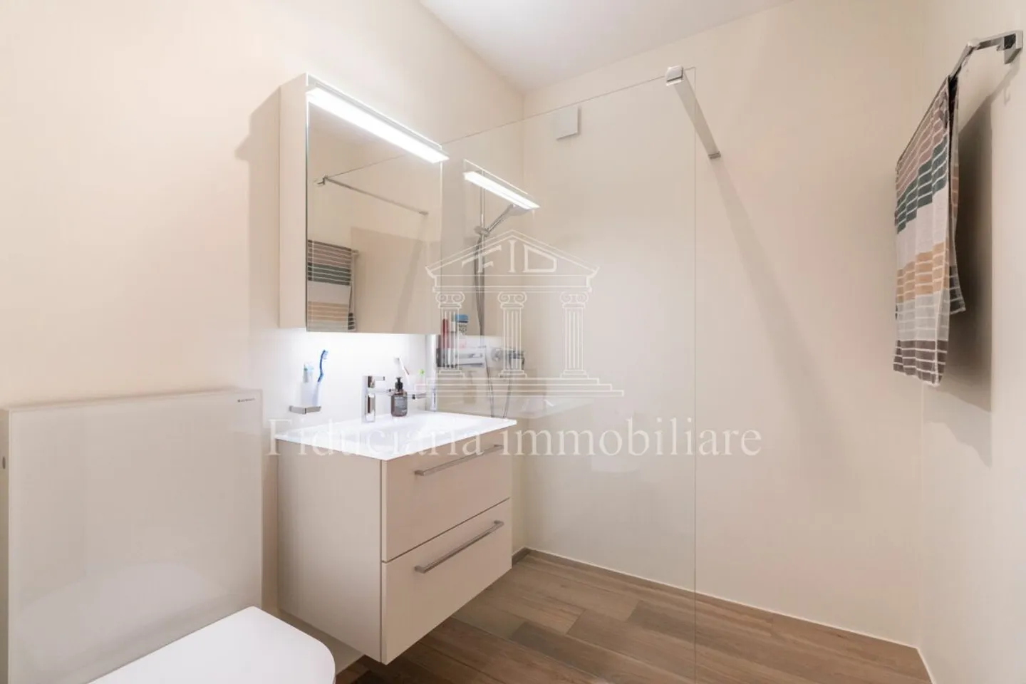 ASCONA - Appartamento 2,5 locali con grande terrazza, a pochi passi dal centro - Foto 7 di 8