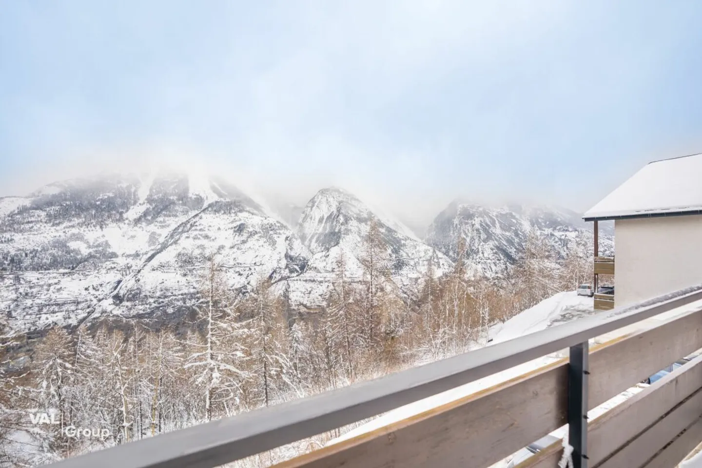 Spacious 4.5-room apartment in Eischoll - furnished, sunny location with two balconies - Photo 12 of 13