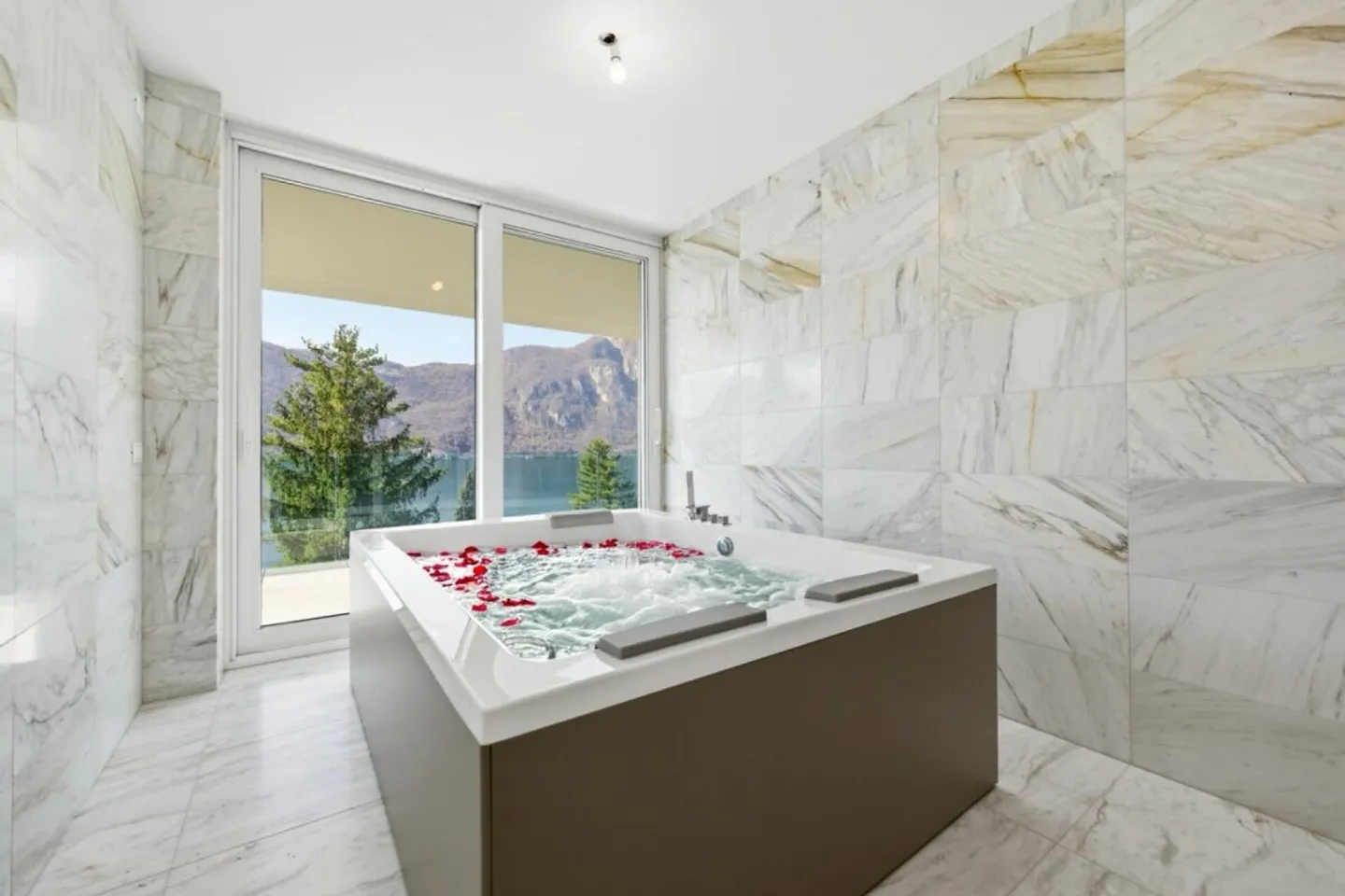 Residenza Ceresio 52: luxuriöse Wohnungen mit Seeblick - Foto 2 von 12